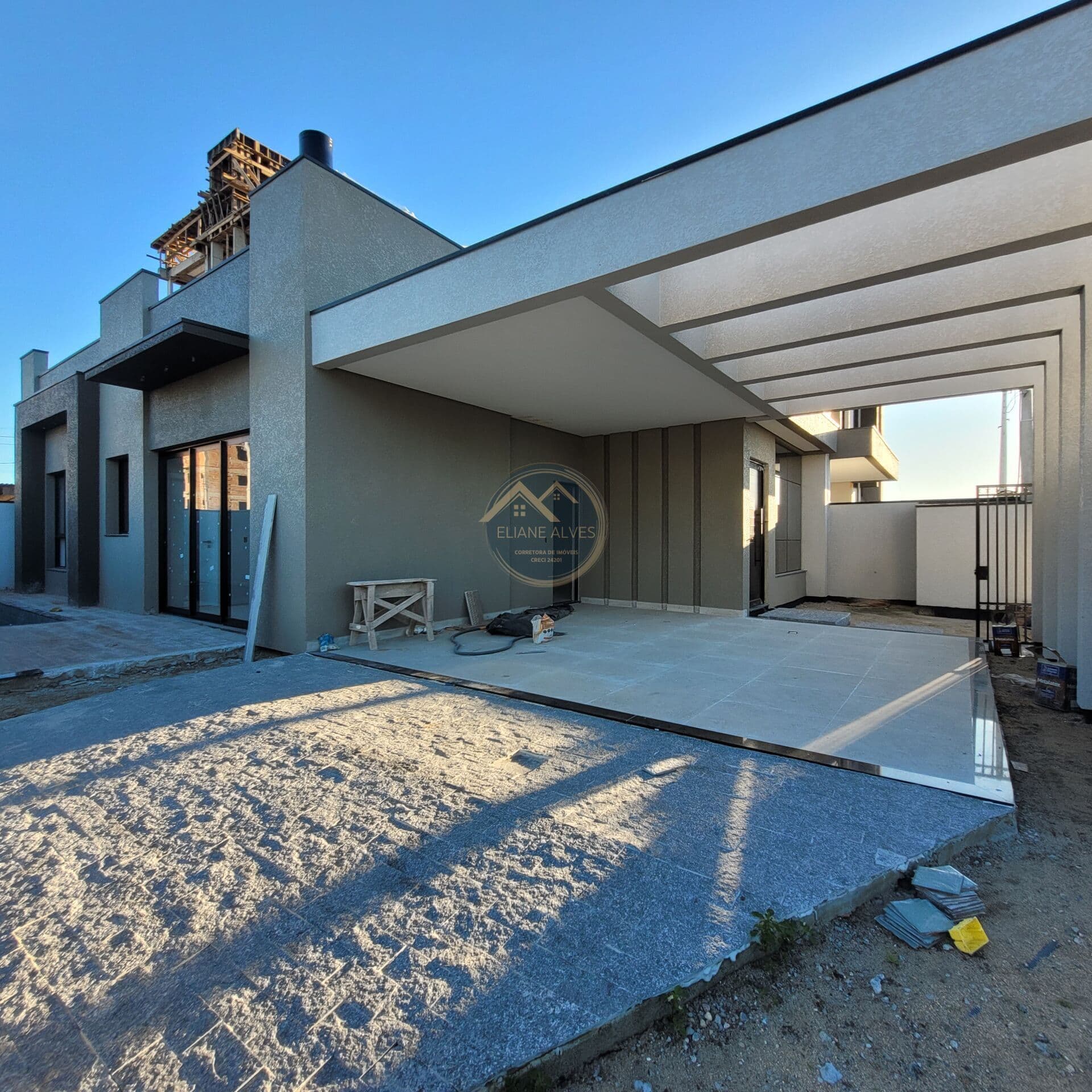 Casa de esquina Alto Padrão