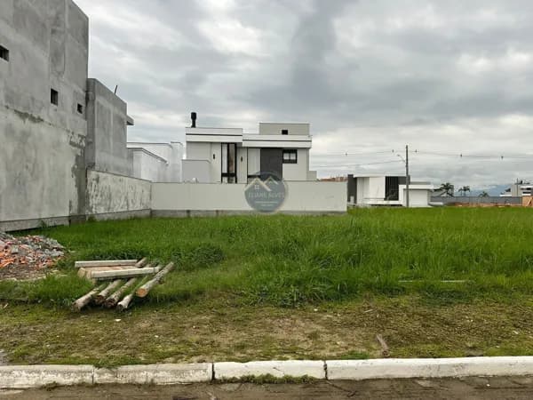 Lote/Terreno em Tijucas - Universitario