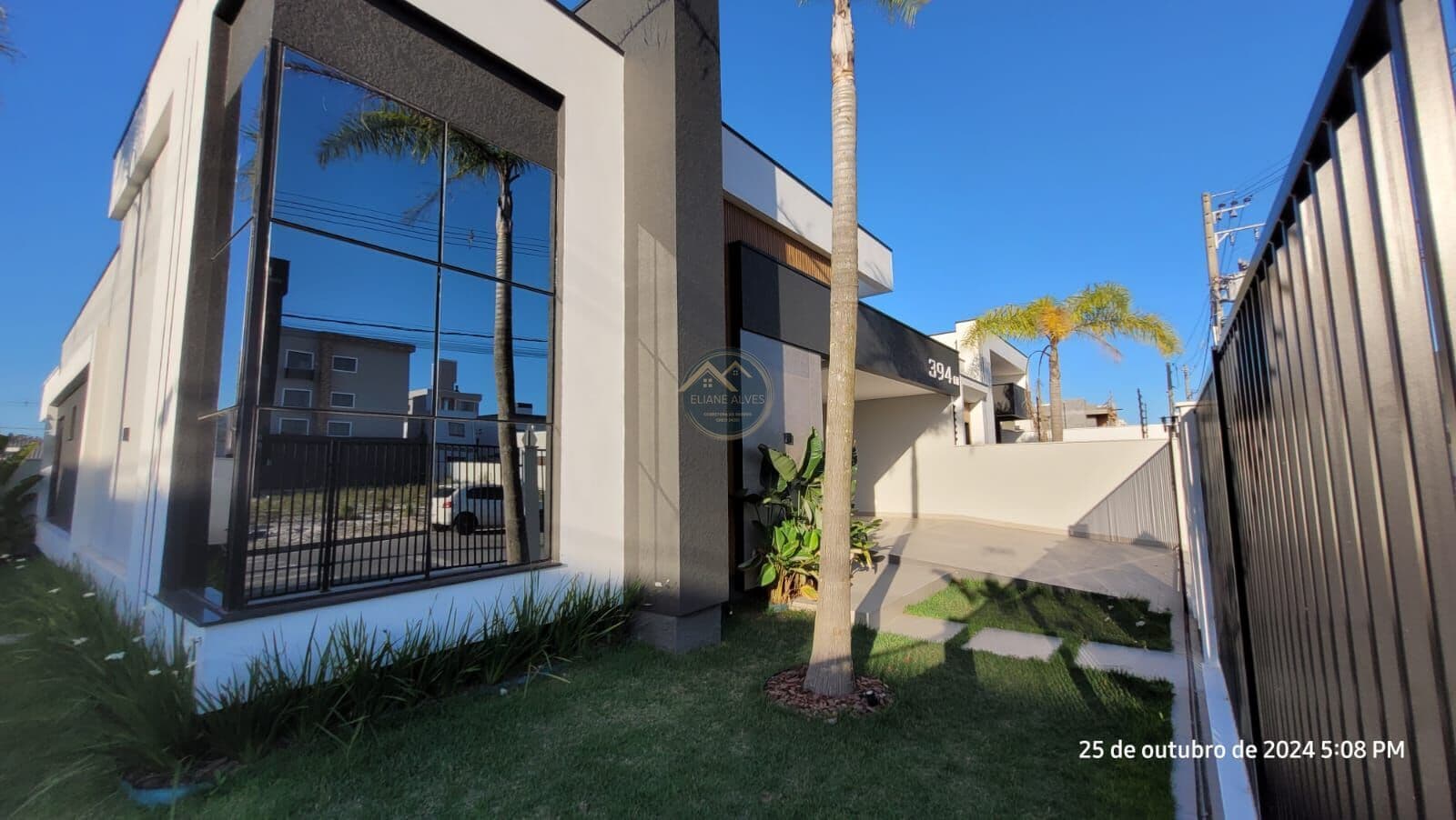Casa à venda com piscina - Tijucas/SC