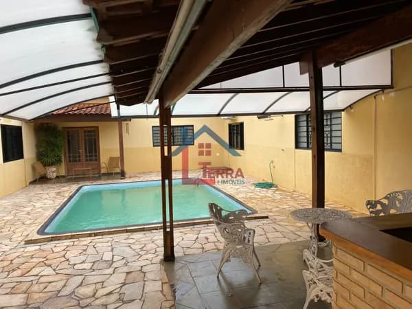Casa em Catanduva - Parque Glória IV