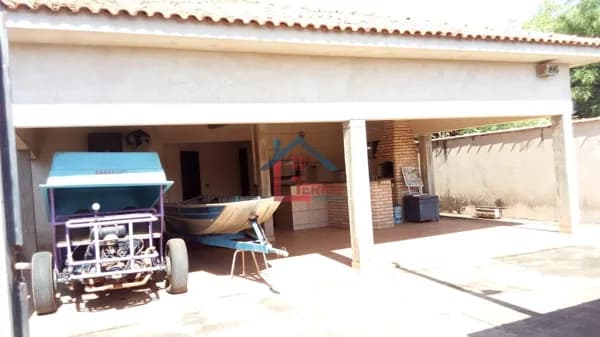 Casa de Condomínio em Sales - Centro