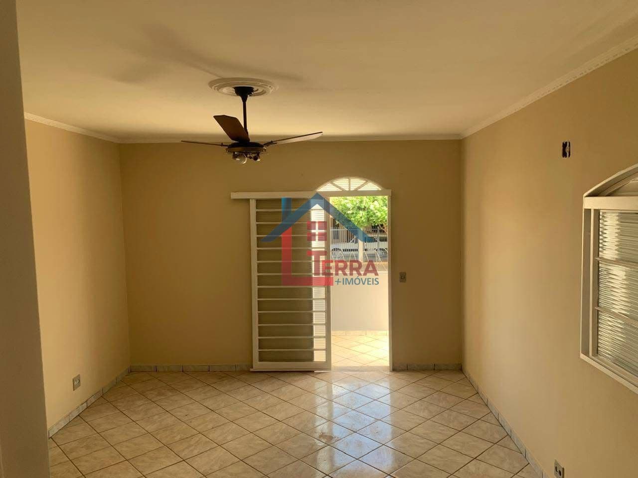 Casa em Catanduva - Conjunto Habitacional Comendador José A Borelli
