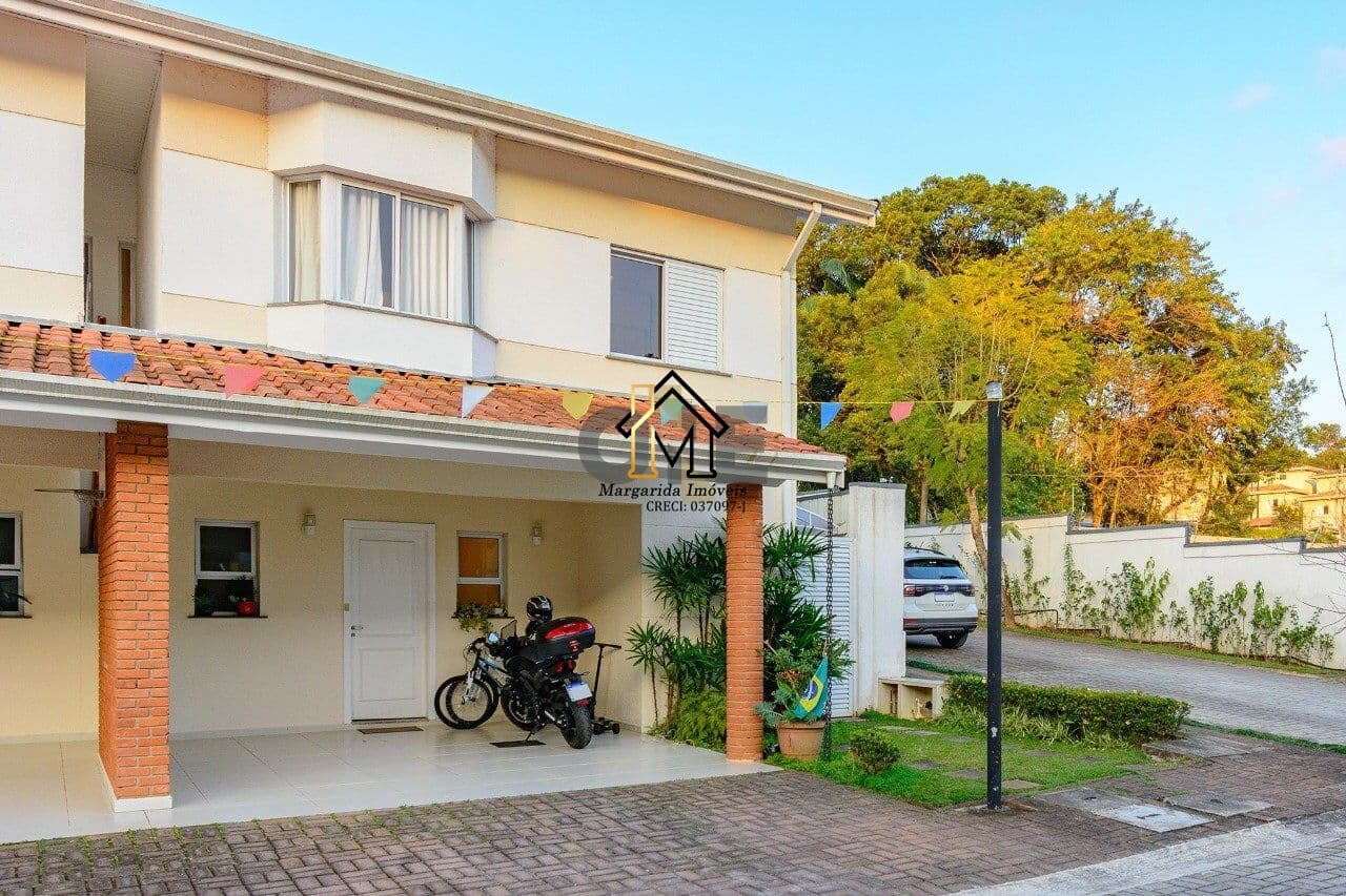 Casa em Condomínio na Granja Viana