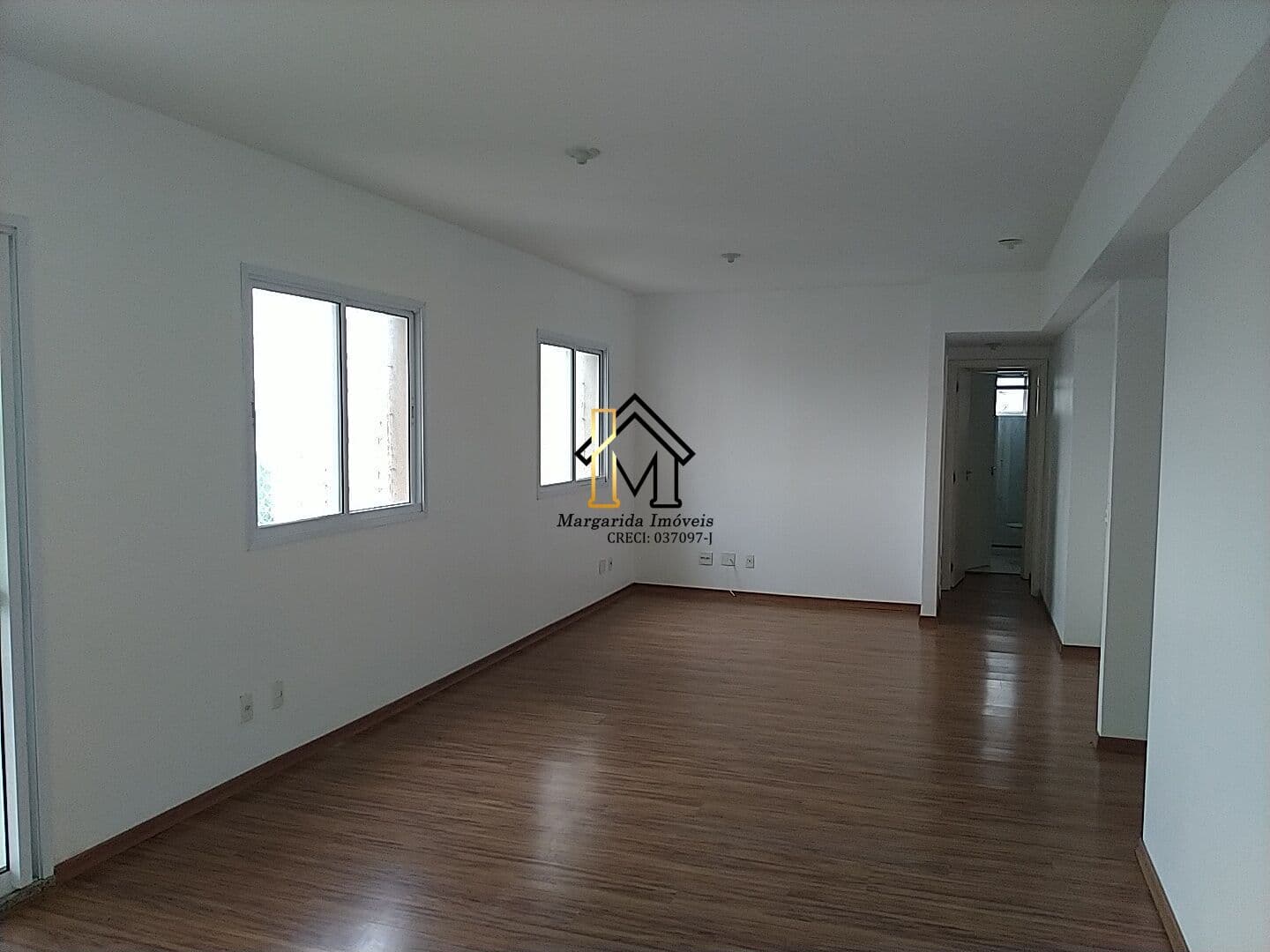 Foi alugado! Apartamento no Mairare 109m²