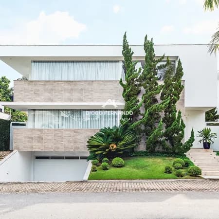 Casa Alto Padrão de 4 suítes em Jurerê