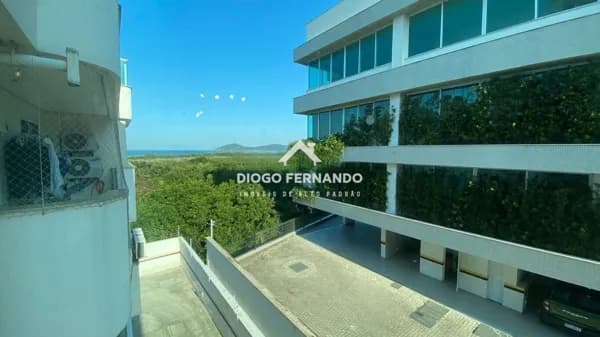 Apartamento 4 quartos na Praia do Campeche