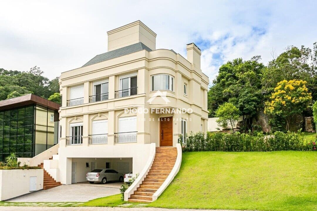 Casa Alto Padrão de 4 suítes em Cacupé