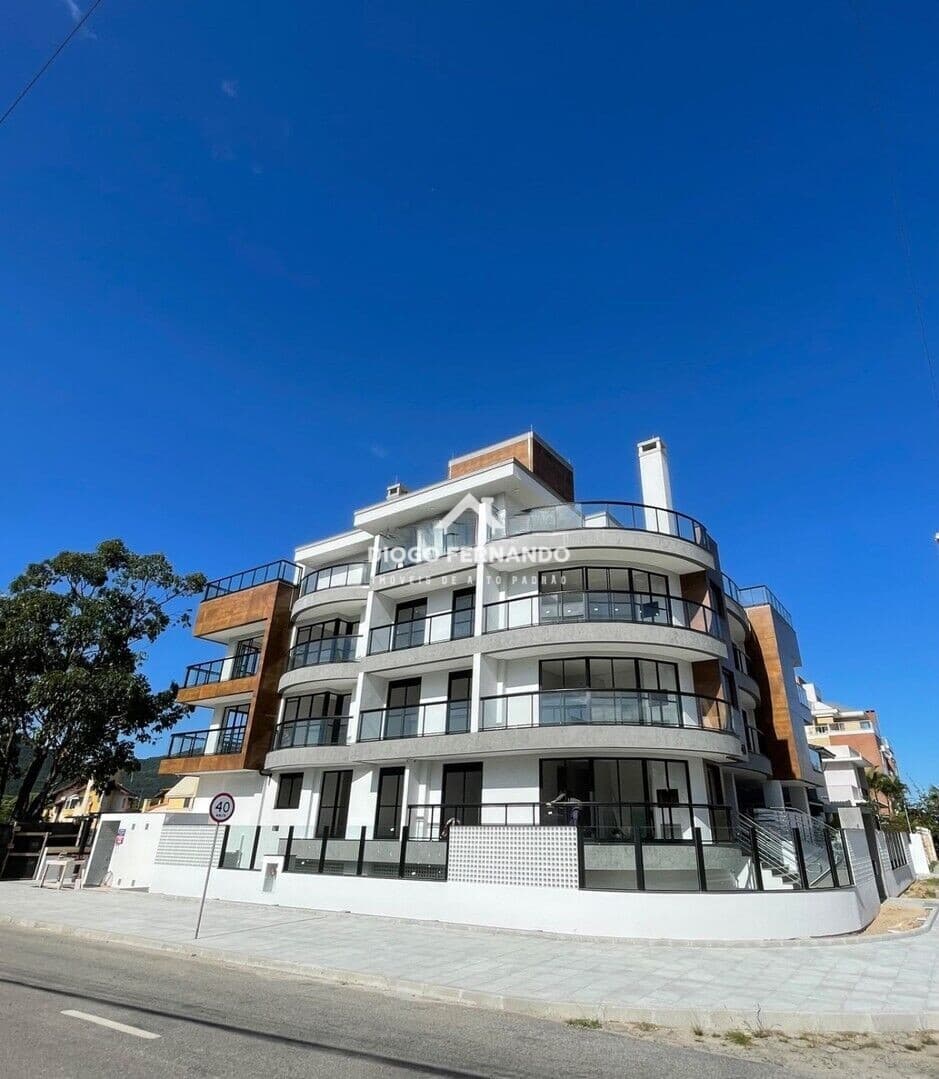 Apartamento em Condomínio Novo nos Açores