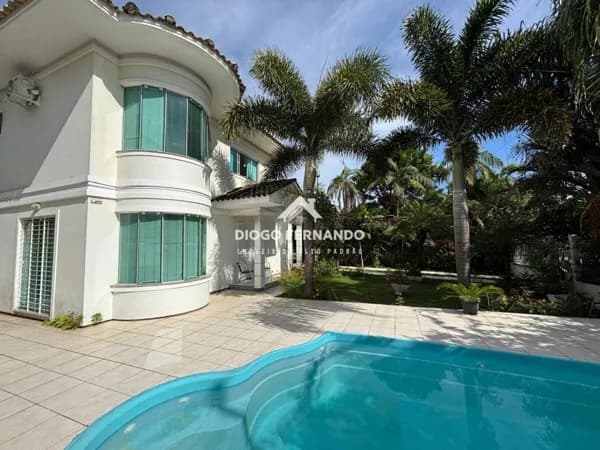 Casa com piscina no Campeche