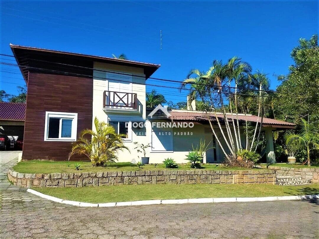 Casa em Condomínio Fechado Aldeia Cacupé no bairro Cacupé
