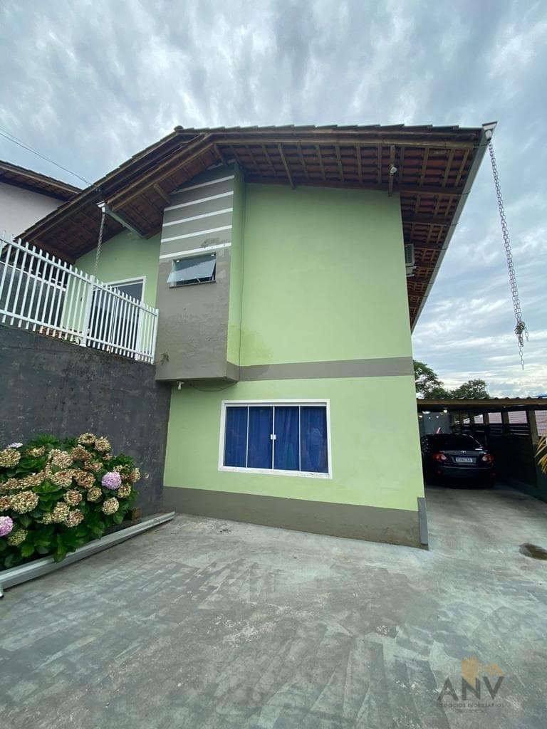 CASA COM OTIMO PADRAO E LOCALIZAÇÃO - BAIRRO SUMARE - RIO DO SUL
