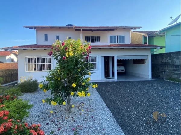 Casa em Laurentino - Centro