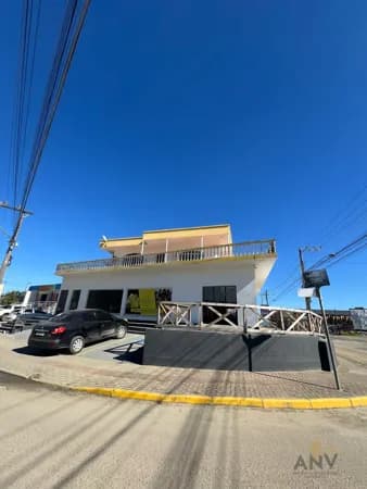 Sobrado em Agronômica - Centro