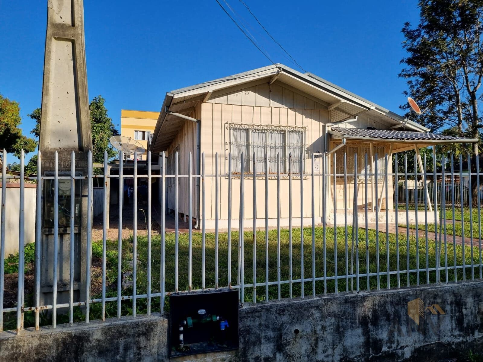 Casa de Madeira - BAIRRO CANOAS