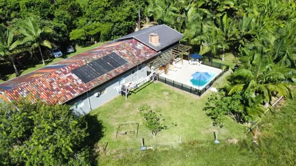Sítio à Venda – Com piscina e lagoa a poucos minutos do Centro de Rio do Sul/SC
