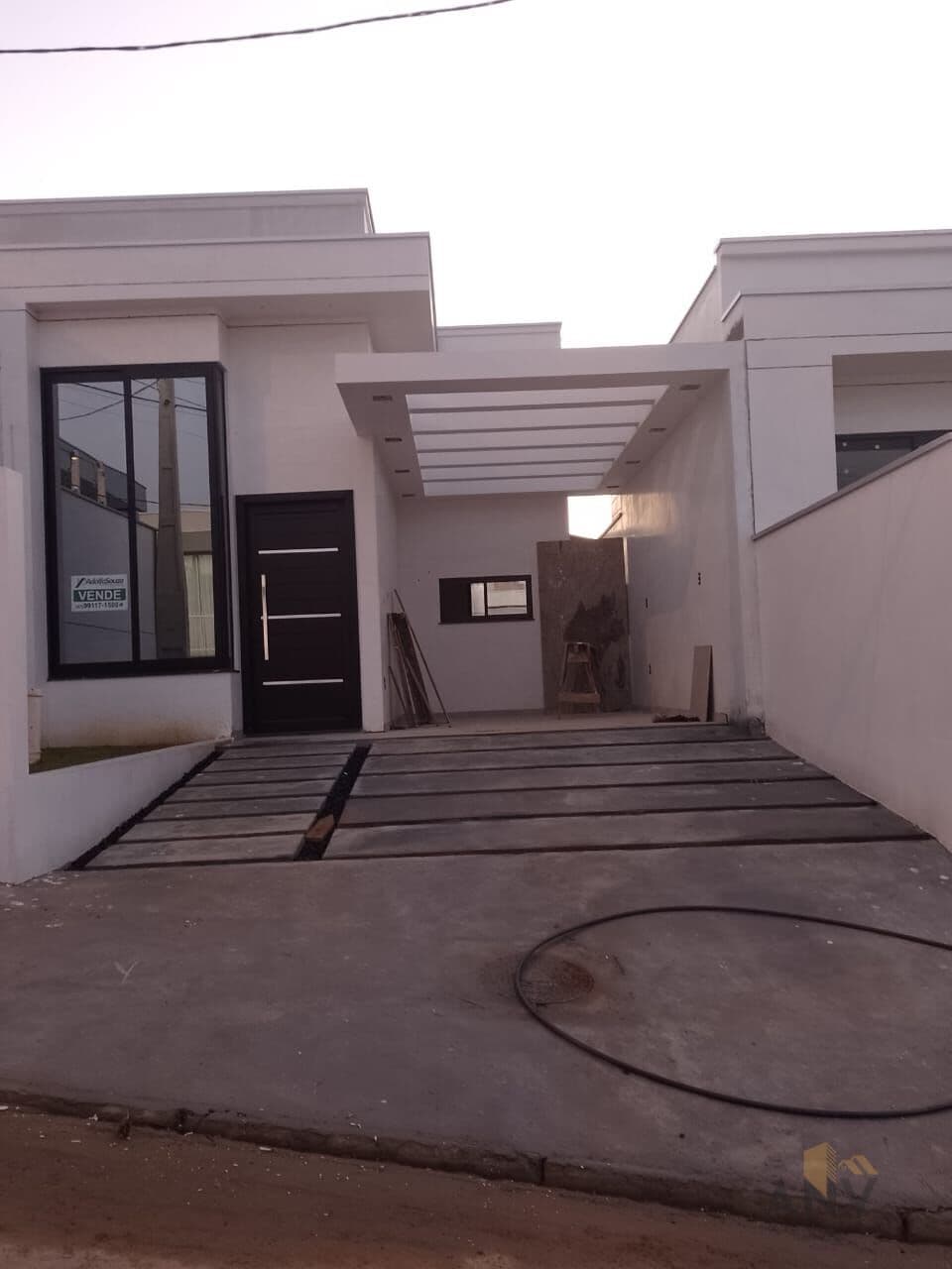 CASA GEMINADA -ALTO PADRAO - LOTEAMENTO VILA VERDE