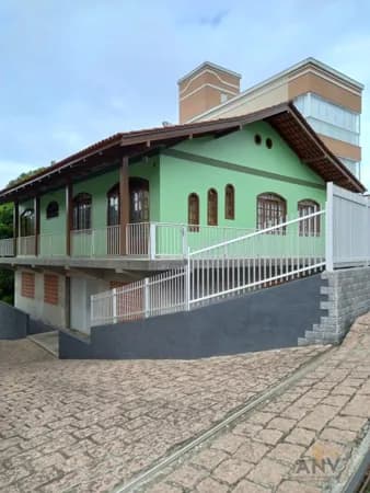 Casa em Alvenaria localizada no Bairro Canta Galo