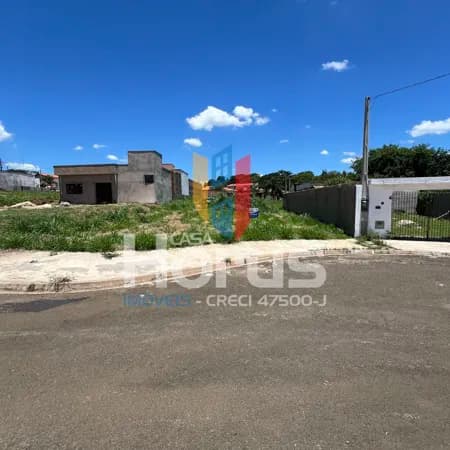 Terreno à Venda no Residencial Santa Luzia