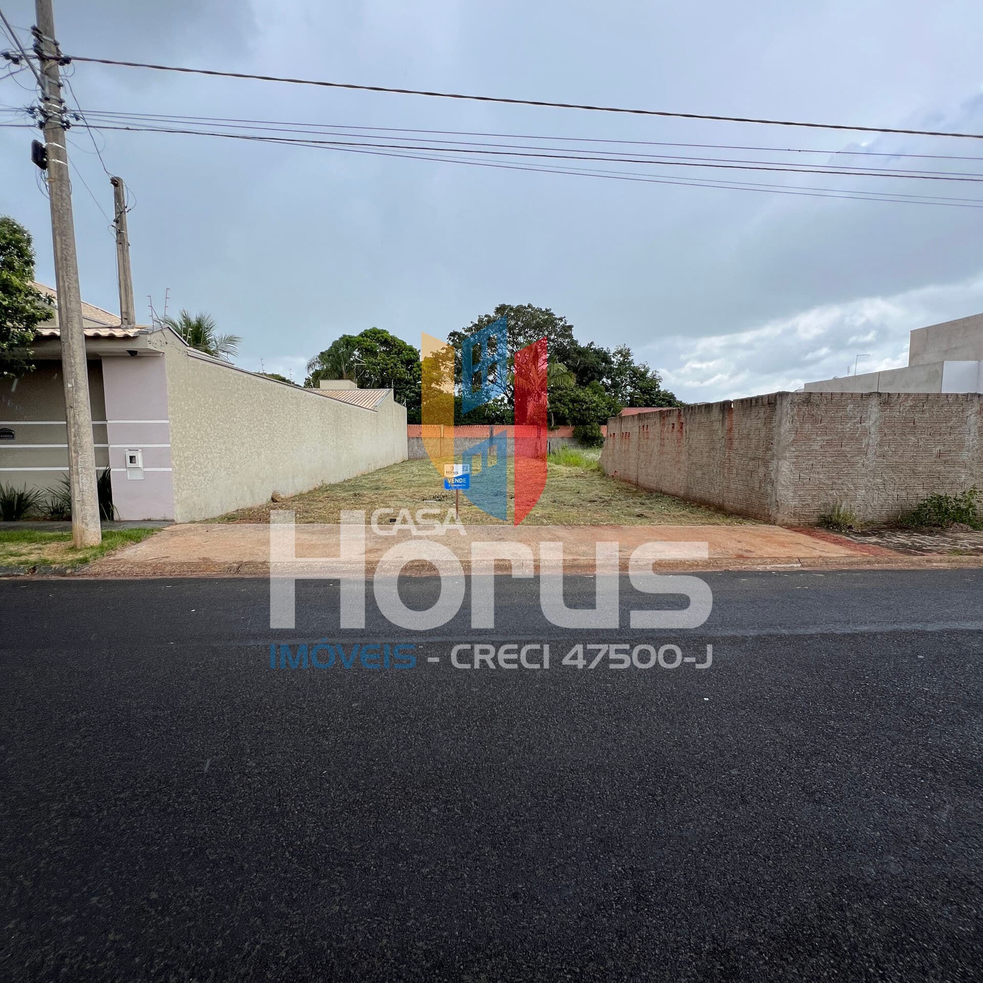 Terreno à Venda no Porto dos Ipês