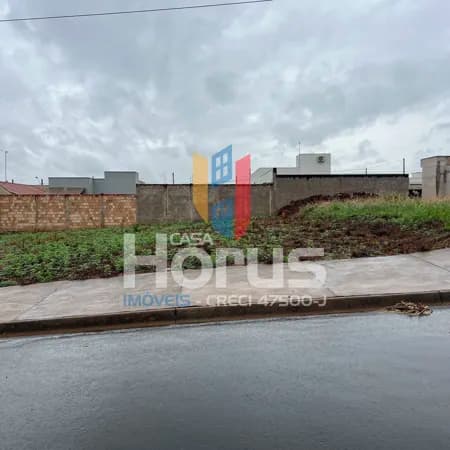 Terreno à Venda no Santa Luzia