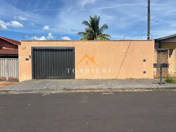 Edícula com piscina
