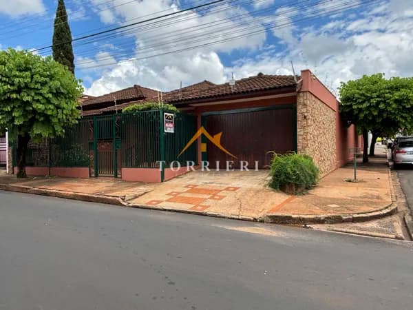 Casa em Bebedouro - Centro