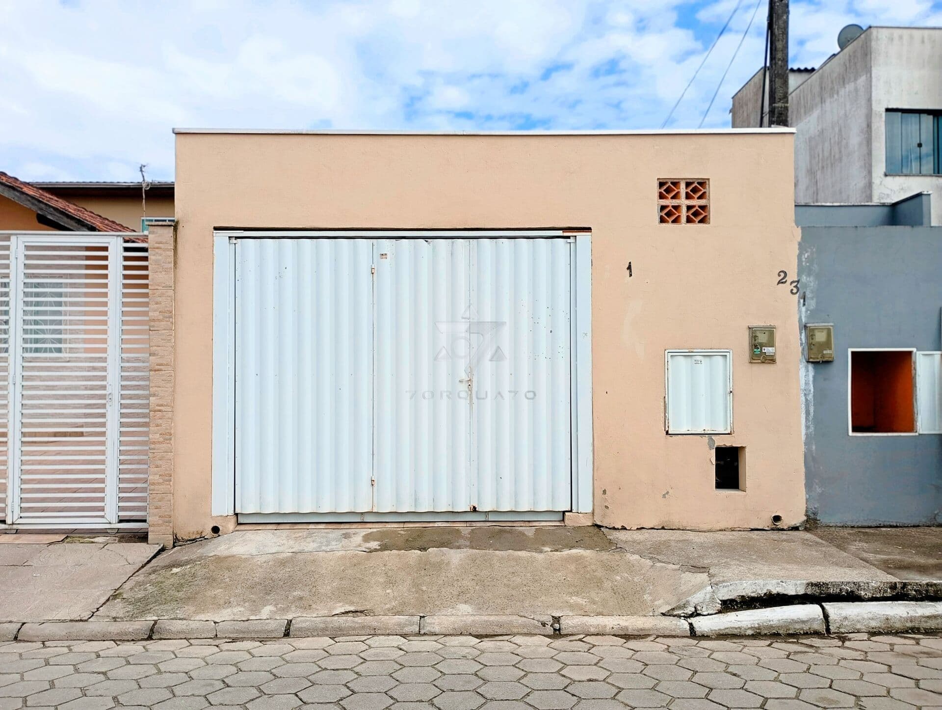Casa no Santa Regina: Oportunidade de Sair do Aluguel em Itajaí