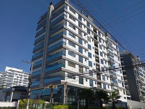 Surfers Paradise Residence: Uma Vista Indescritível para a Praia Brava