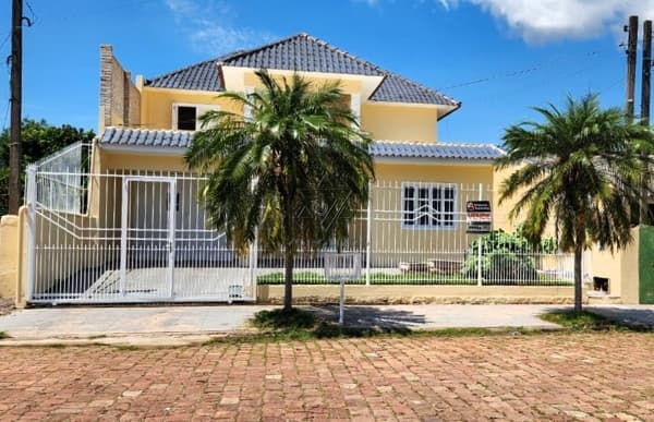 Sobrado Exclusivo em Santa Cruz do Sul - Bem-vindo ao Seu Novo Lar