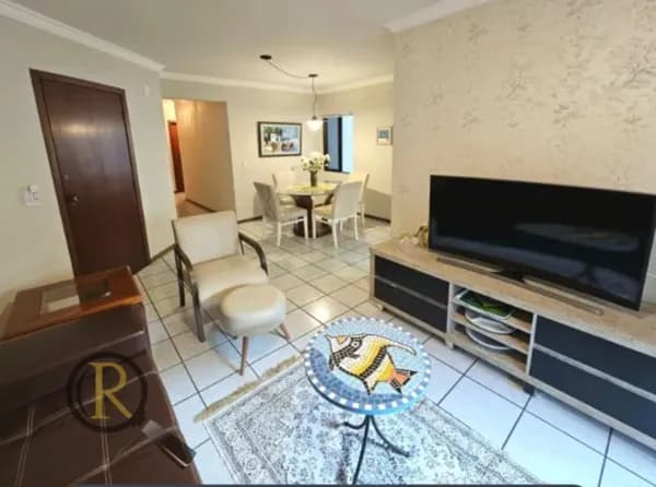 Apartamento amplo com 2 dormitórios (sendo 1 suíte) e sacada grande