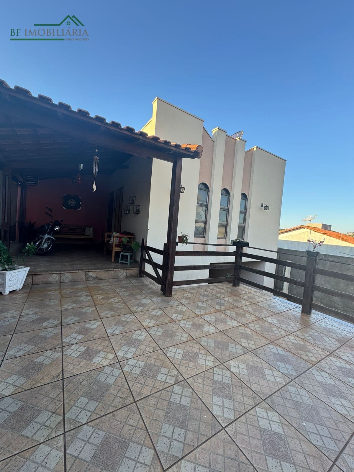 Casa em Passos - Jardim Vila Rica