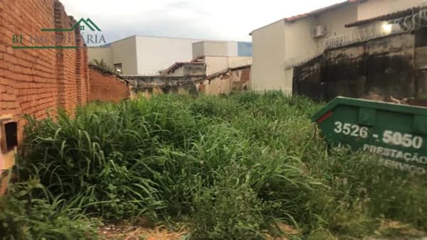 Lote/Terreno em Passos - Centro