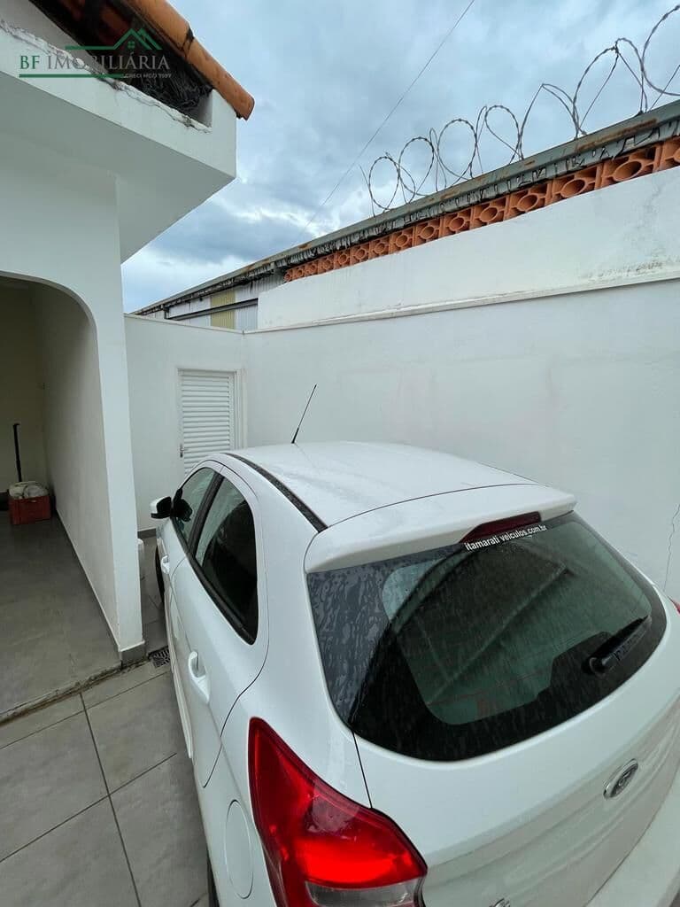 Casa em Passos - Santa Casa