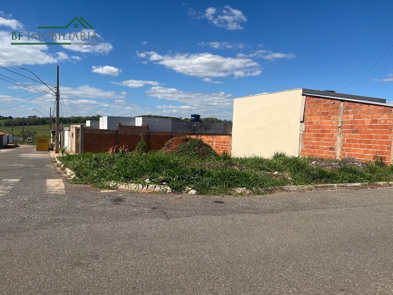 Lote/Terreno em Passos - Jardim Florença