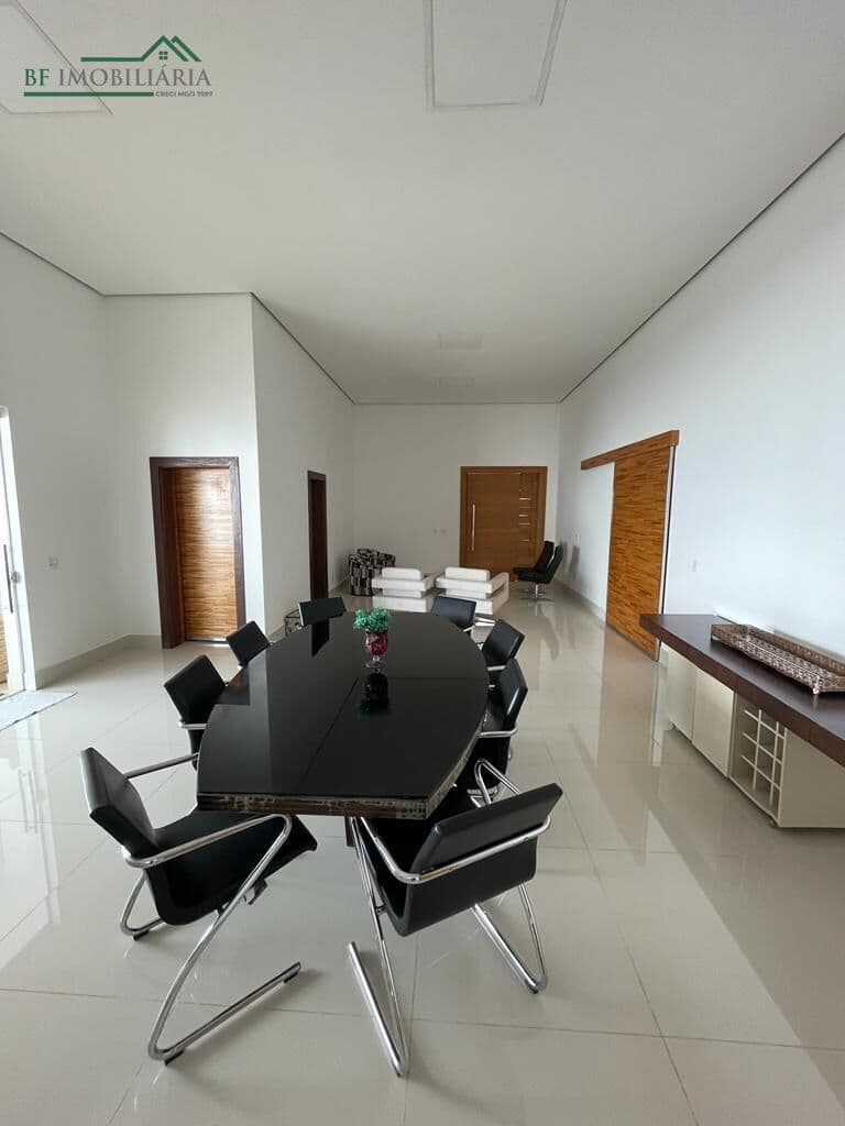 Casa em Passos - Novo Mundo