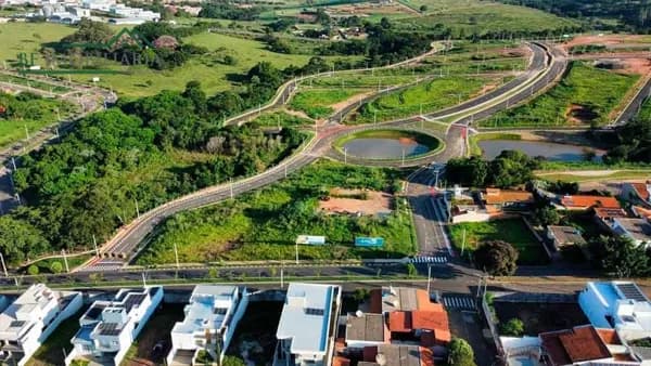 Terreno na Avenida