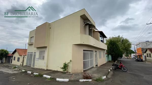 Sobrado em Passos - Bela Vista