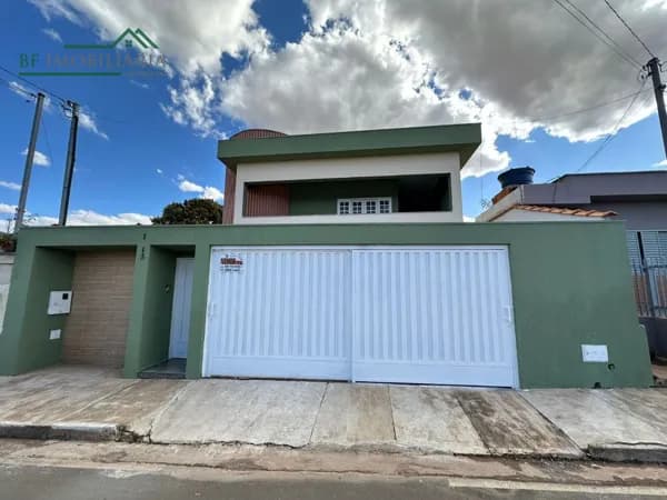 Casa em São João Batista do Glória - Novo Horizonte