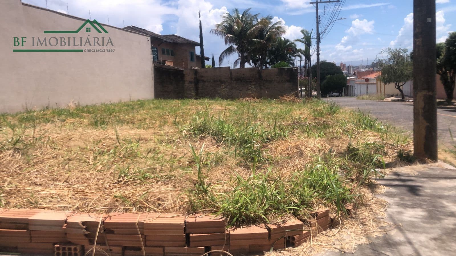 Lote/Terreno em Passos - Parque Residencial Eldorado