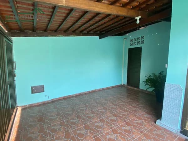 Casa em Passos - Santa Luzia