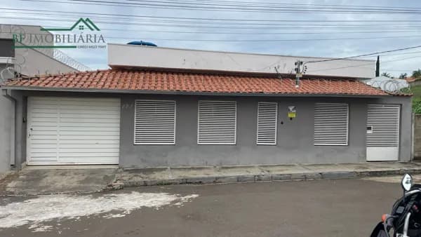 Casa em Passos - Jardim Panorama
