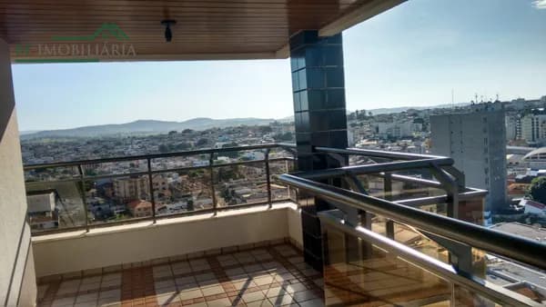 Apartamento em Passos - Centro