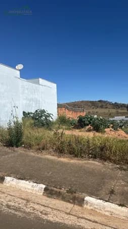 Lote/Terreno em Passos - Canada 2