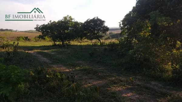 Fazenda/Sítios/Chácaras em São João Batista do Glória - Centro