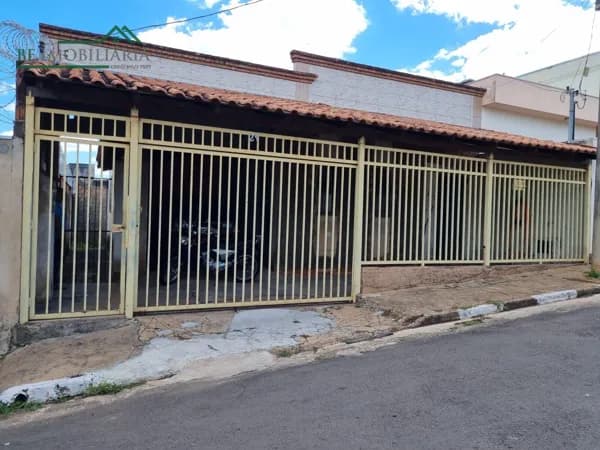 Casa em Passos - Parque Estação