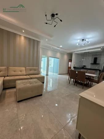 Casa em Passos - Parque das Aroeiras