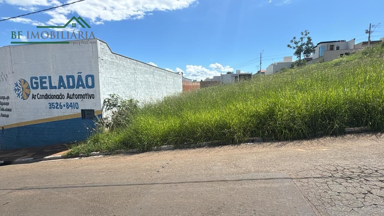 Lote/Terreno em Passos - Parque das Aroeiras