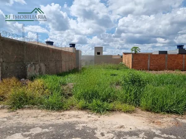 Lote/Terreno em Passos - Jardim Florença
