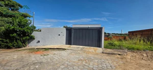 Casa em Passos - Polivalente