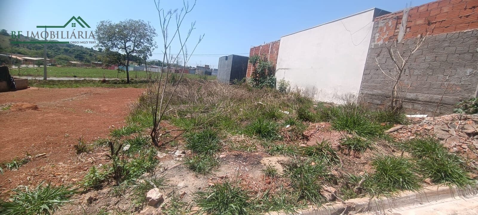 Lote/Terreno em Passos - Jardim Florença